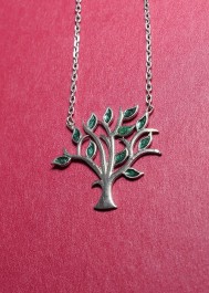 Silver necklace tree
