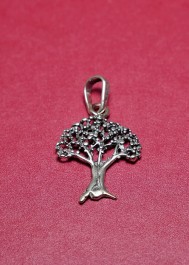 Silver tree pendant